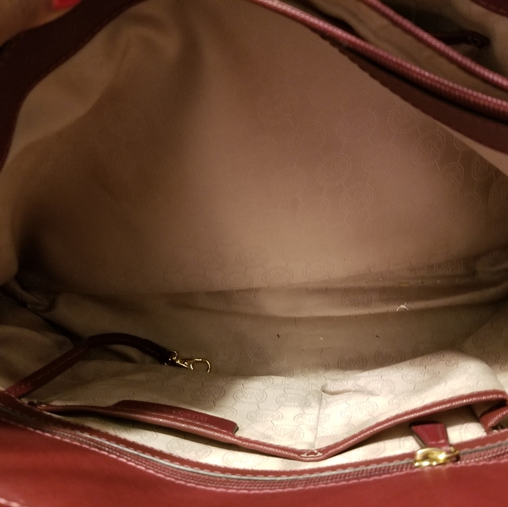 Purse - Picture 2 of 8